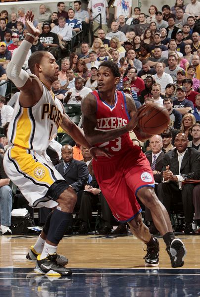 也是观众近 也是观众近