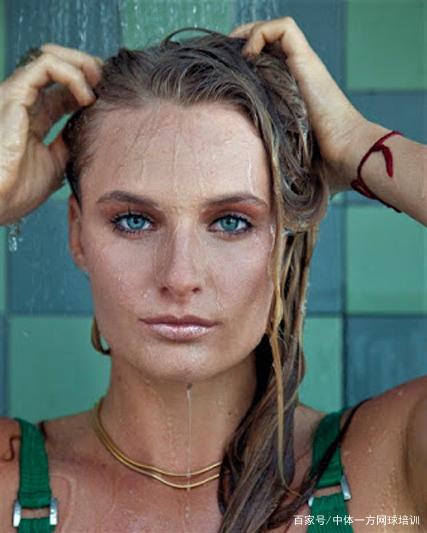 龙与水晶 龙与水晶